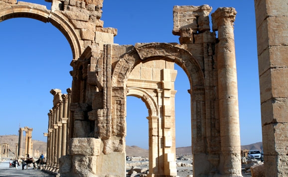 Detalle de los arcos en Palmira (Siria). – Agencia Viajes Próximo Oriente